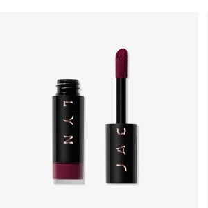 Jaclyn plush blush blurring cheek tint in shade plush berry